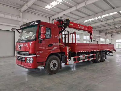 國(guó)六陜汽軒德翼6后雙橋隨車(chē)吊廠家直銷(xiāo)